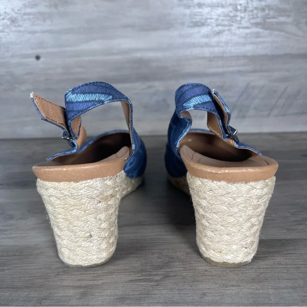 Vionic Womens 9 Coralina Blue Chevron Espadrille Supportive Wedge Slingback Shoe